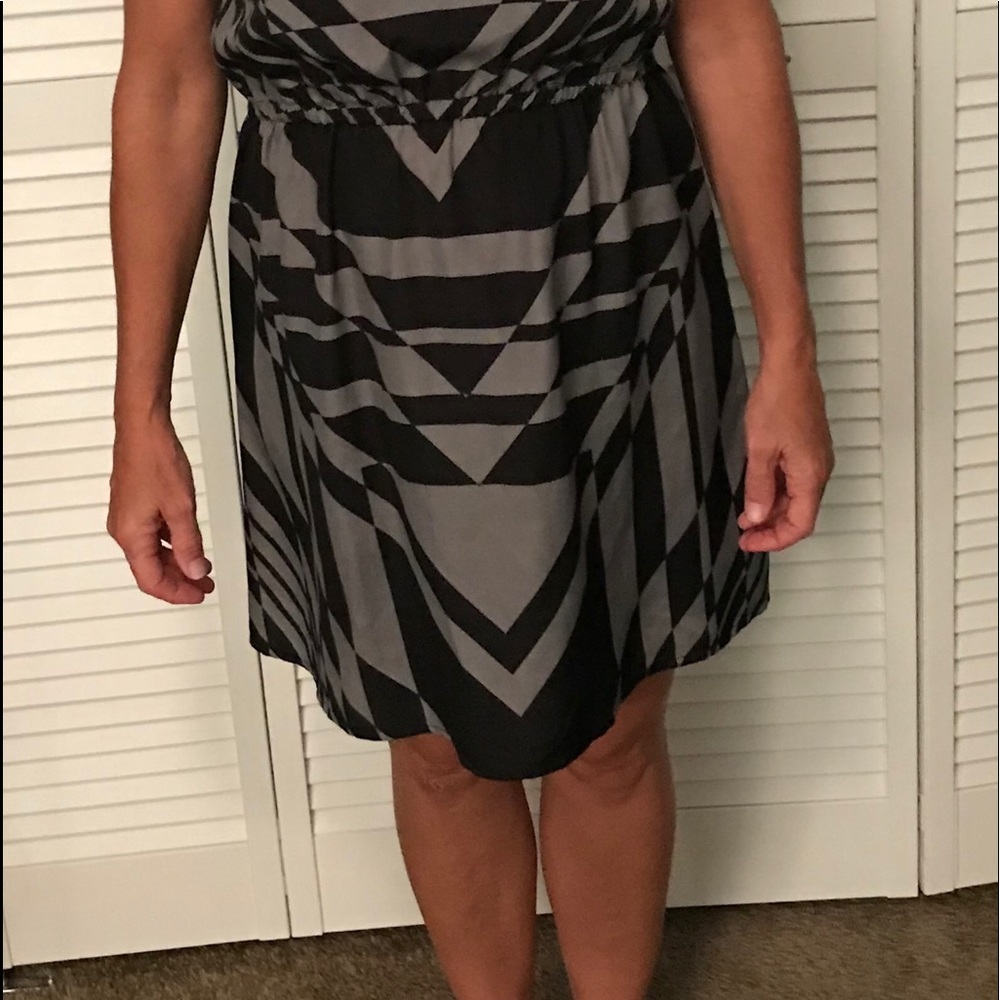 Dress - Picture 5 of 5